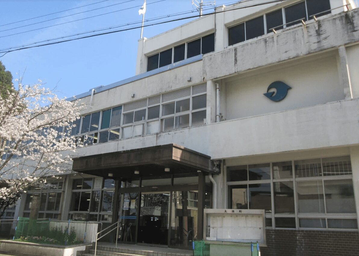 太地町の解体補助金は？費用と空き家バンク、代替案を解説